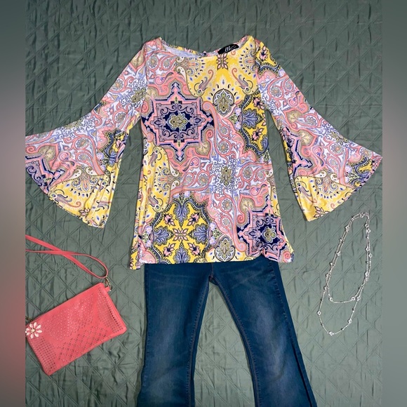 MIDNIGHT VELVET Moroccan Bell-Sleeve Top, Size Small, LIKE NEW - Picture 2 of 6